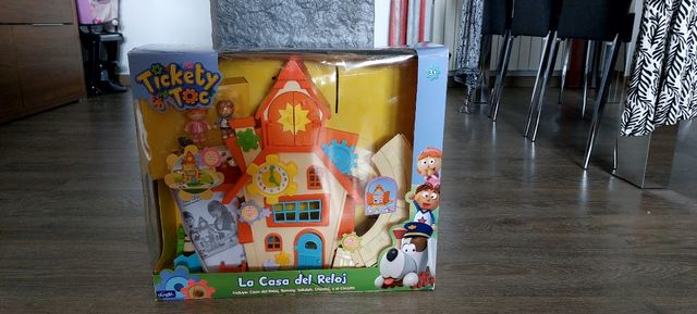 Casita tickety toc. La casita del reloj