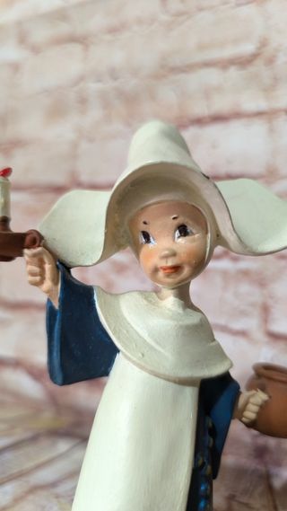 Figura Monja 