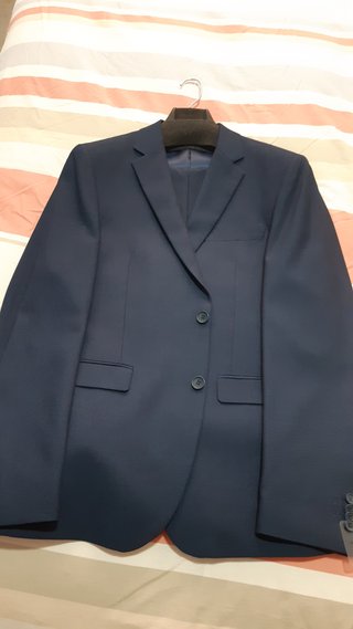 TRAJE HOMBRE AZUL MARINO - A ESTRENAR