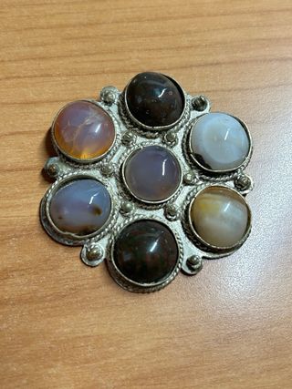 Collares y antiguedades