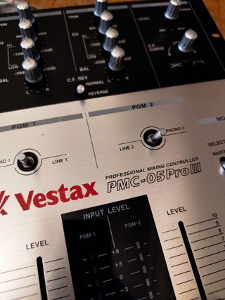 Mesa de mezclas vestax pmc05 pro 3