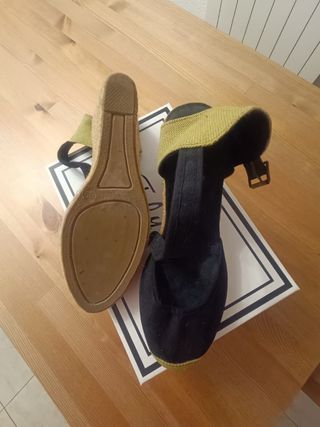 Sandalias de Esparto Negras Nuevas!