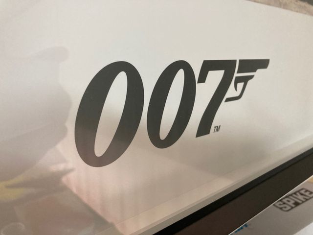 Foto enmarcada Aston Martin James Bond