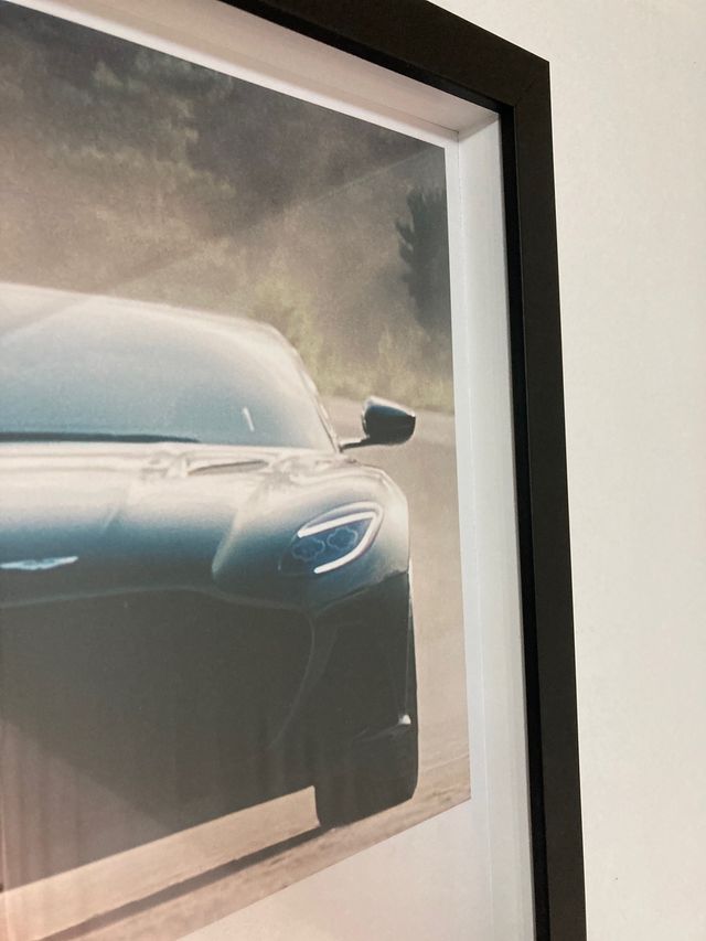 Foto enmarcada Aston Martin James Bond