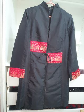 Vestido chaqueta estilo oriental negro