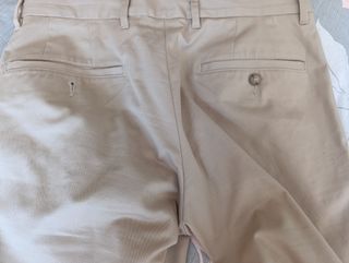 Pantalon chino de Mango
