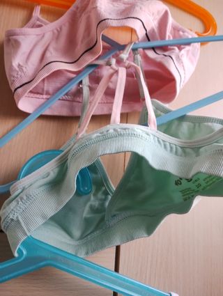 Lote tres sujetadores talla 10 años