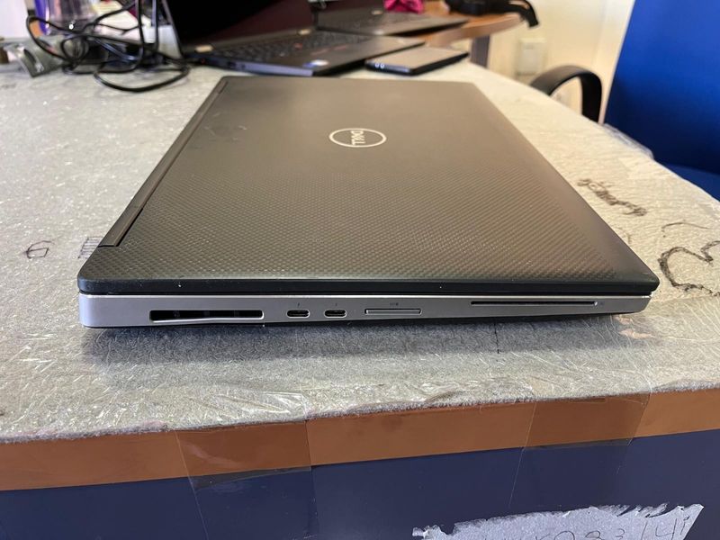 DELL PRECISION 7540 I7-9850H 32 RAM 512 GB NVME afbeelding 8