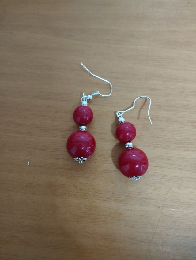 Pendientes rojos
