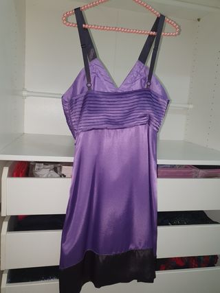 Vestido fiesta morado saten pedreria