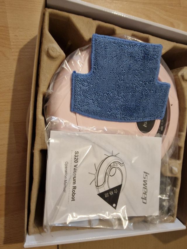 Robot aspirador y friegasuelos