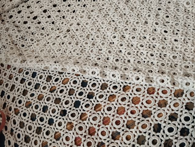 Dos colchas de ganchillo camas