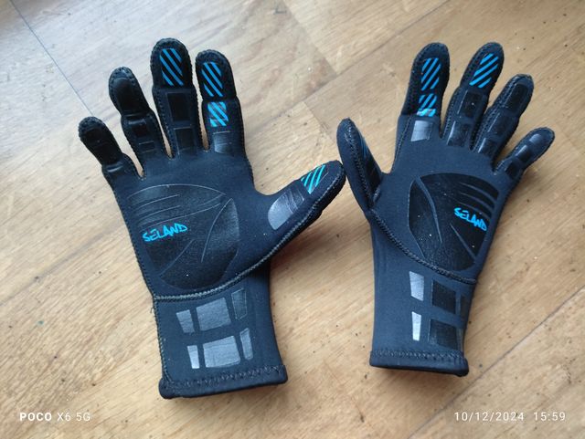 Guantes y escarpines niño