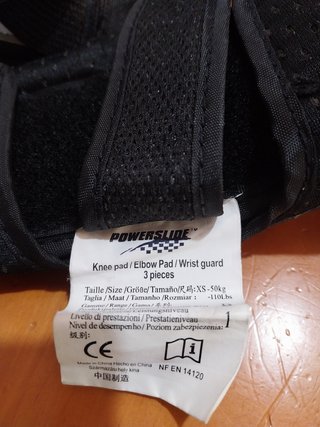 Casco bici o patines y protección niña