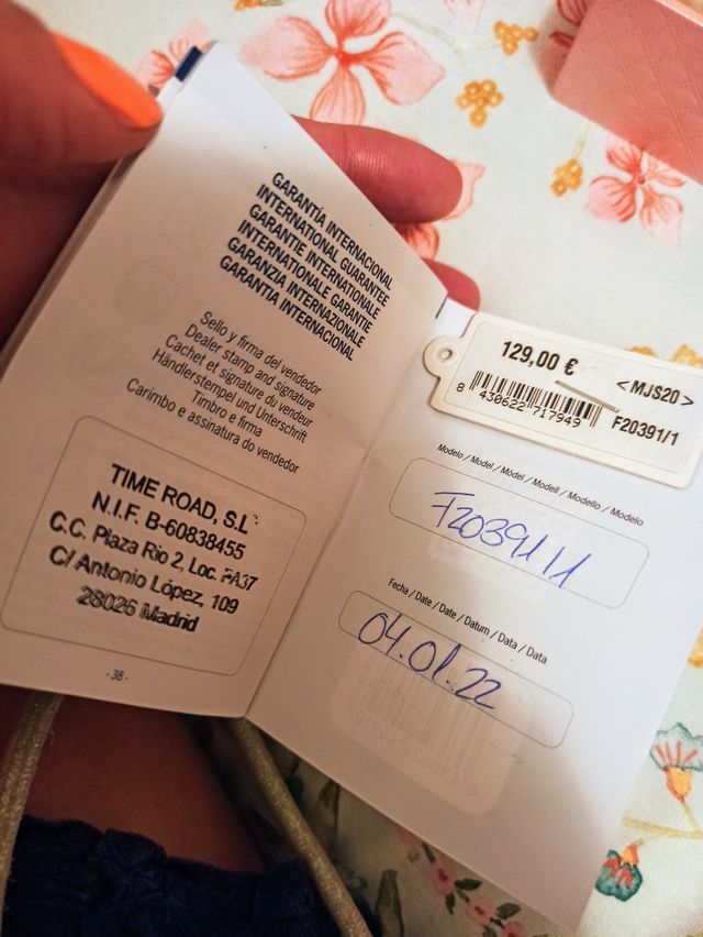 Reloj Festina de esfera pequeña y blanca