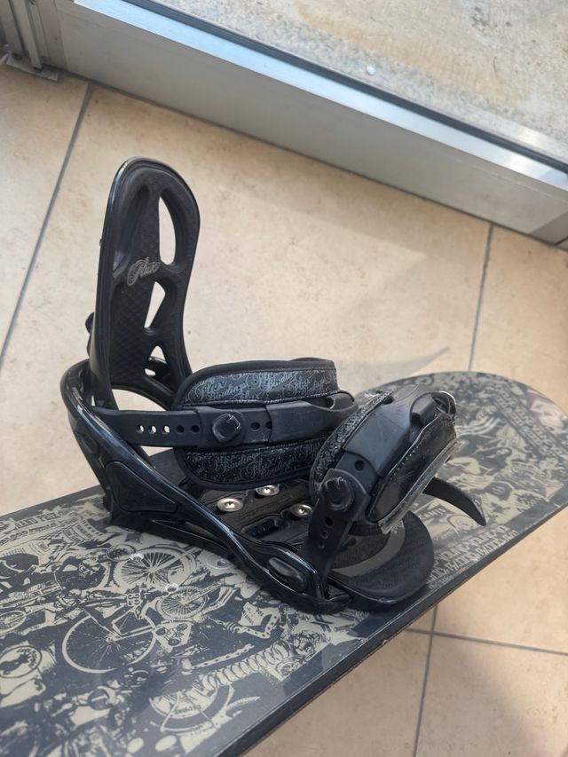 Tabla snowboard dakine