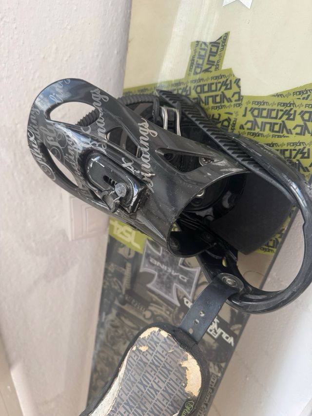 Tabla snowboard dakine