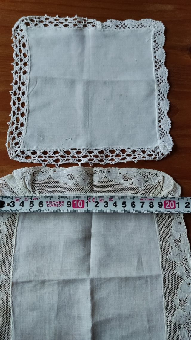 Lote 10 pañuelos o tapetes encaje