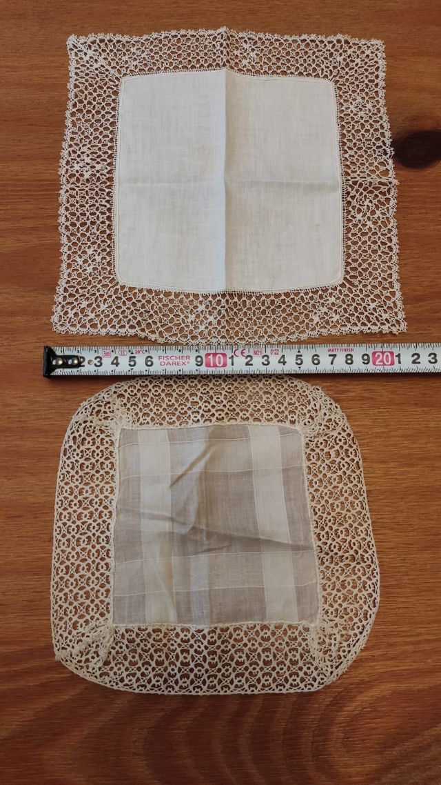 Lote 10 pañuelos o tapetes encaje