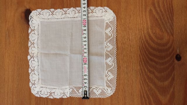 Lote 10 pañuelos o tapetes encaje