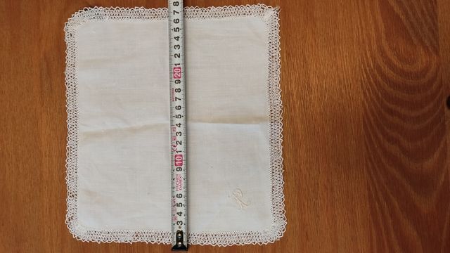 Lote 10 pañuelos o tapetes encaje