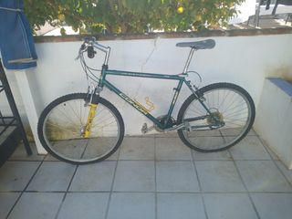 Bicicleta de montaña CONOR