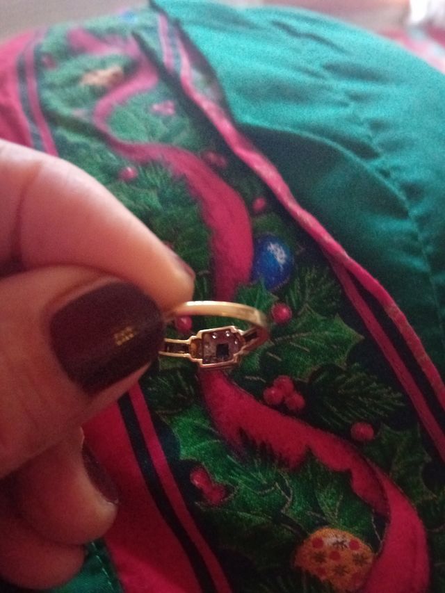 Anillo de oro 18kt con zafiro i brillantes