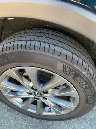 Toyota RAV4 2019 2.5 HYBRID