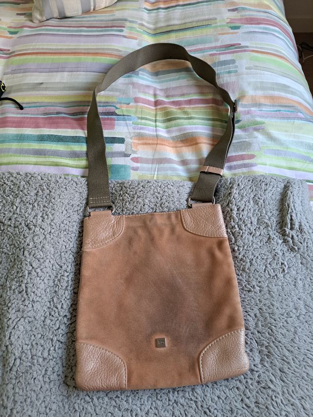 Bolso bandolera de piel de Purificación Garcia