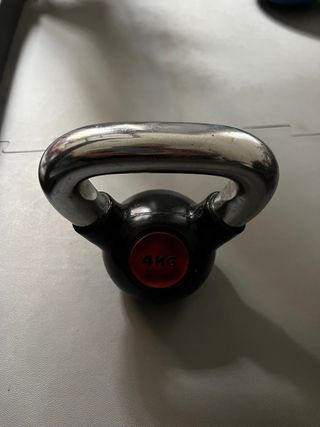 Kettlebell o pesa rusa de 4 kg 