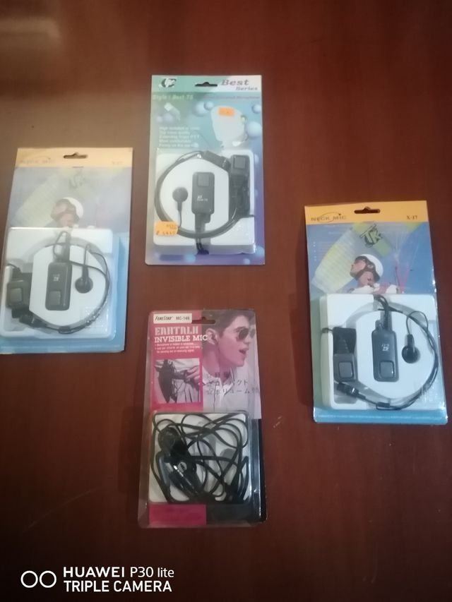 Micro activado por laringe.