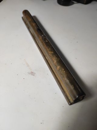 Antiguo nivel de latón 