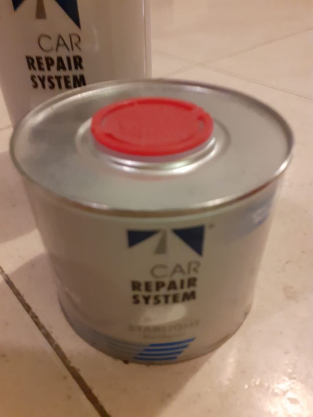 Laca catalizador e imprimación plástico