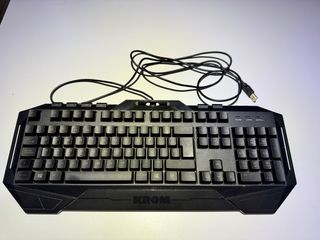 Teclado Gaming marca Krom