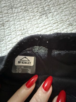 McKinley Ropa Termica Talla 140/10 años