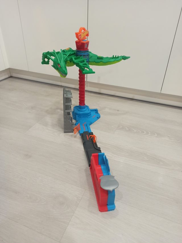 Hot wheels ataque aereo del dragon
