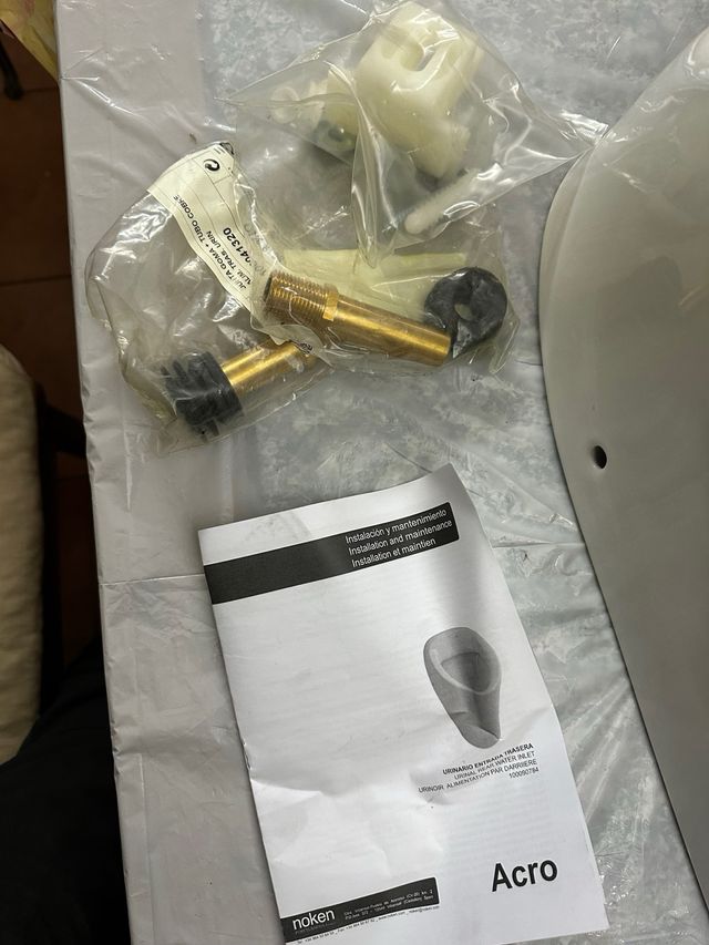 Urinario porcelanosa.