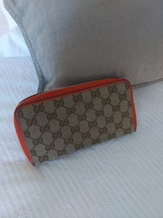 Como nuevo Gucci cartera monedero  original