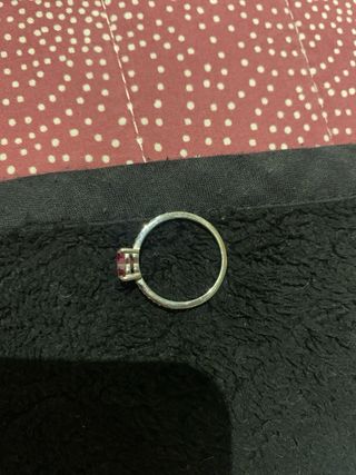 Anillo swaroski corazon rojo