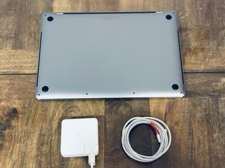 MacBook pro A1707 15” touch bar leer descripción