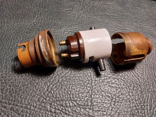 Interruptor para lámpara de bayoneta.