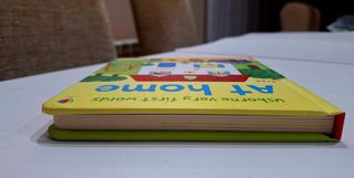 Very First Words at Home. Libro vocabulario inglés
