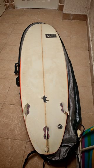 Tabla de surf 6,8 con funda