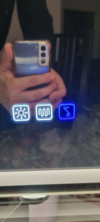 Espejo de baño de diseño, luz LED, altavozes.