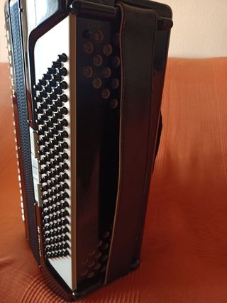 Acordeon hohner verdi 3