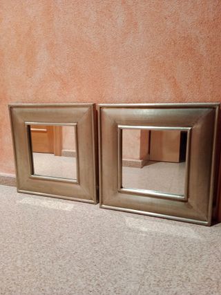 Dos Cuadros con espejo, en plata