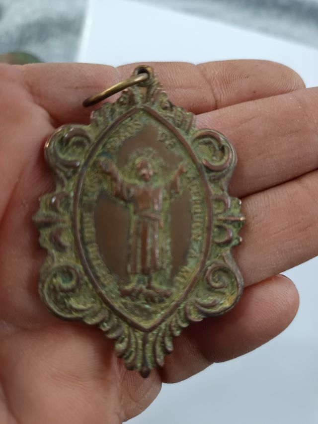 VECCHIA E GRANDE MEDAGLIA DI BRONZO