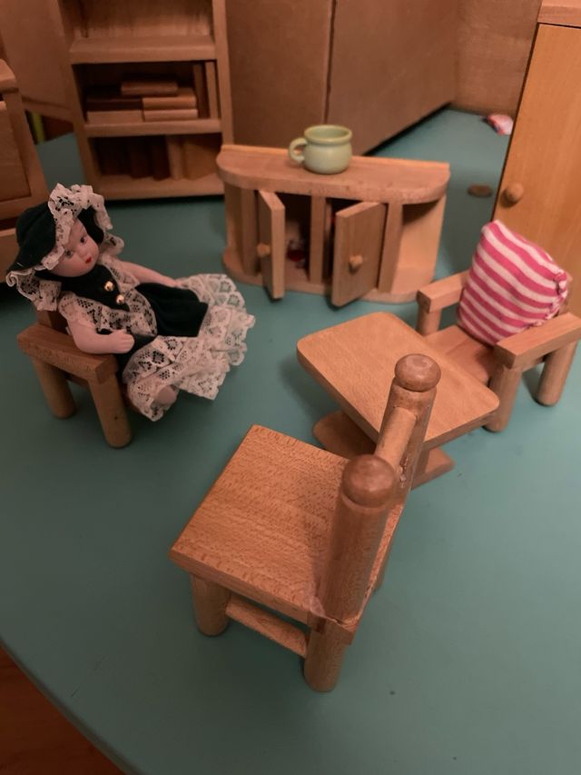 MUEBLES DE JUGUETE DE MADERA DE HAYA