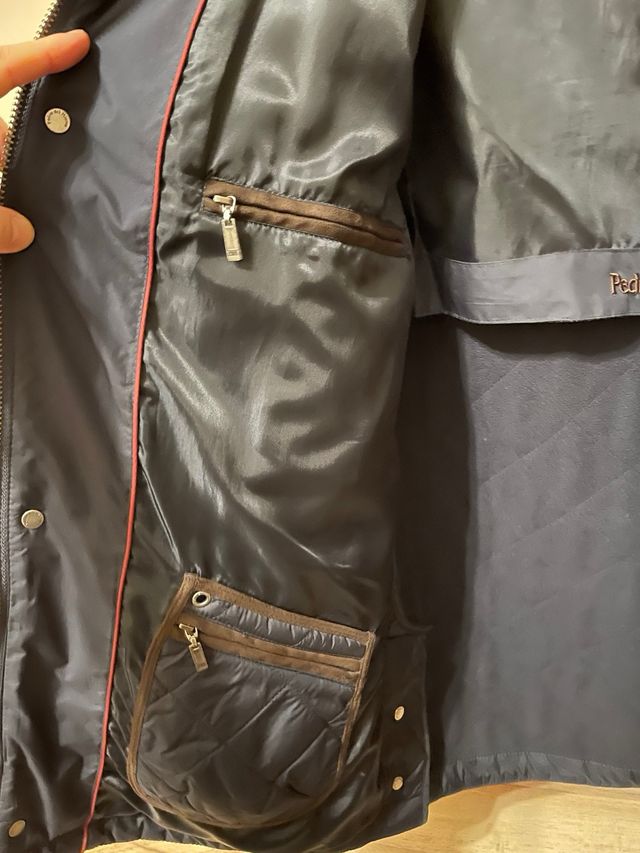 Abrigo parka Pedro del Hierro. Azul Marino.