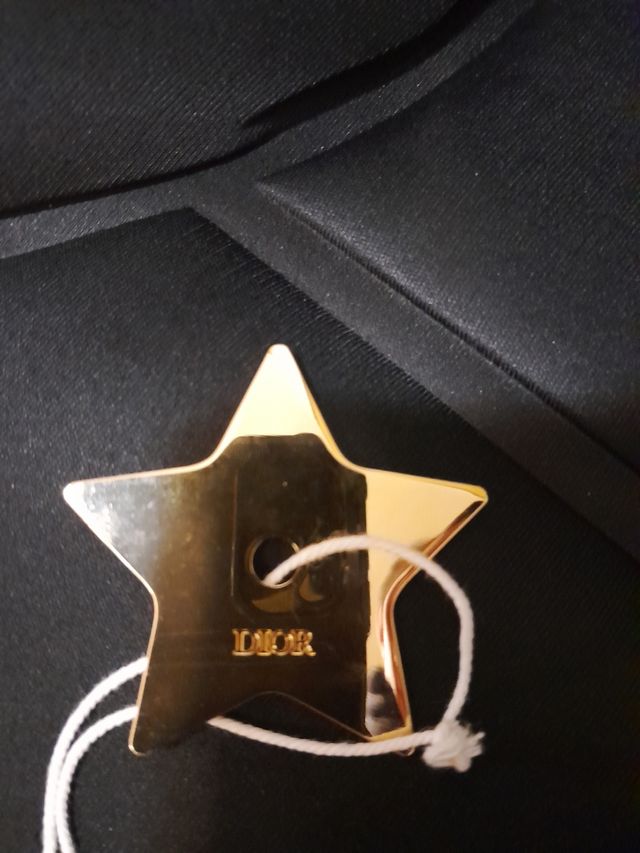 Estrella dorada Dior